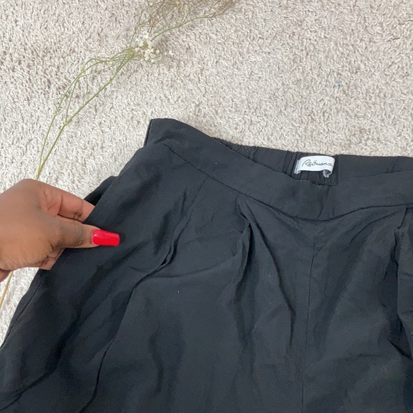 Reitmans black pleated w pocket pants 😻! - Picture 4 of 11